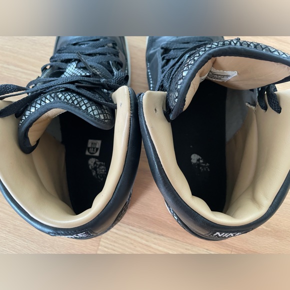 Nike Air Python Lux SP Sneakers - Black - Picture 8 of 13